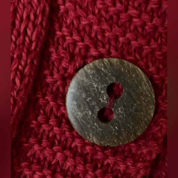 Irish wool sweater Carraigdonn M red marino wool wood buttons lapel collar - Picture 7 of 7